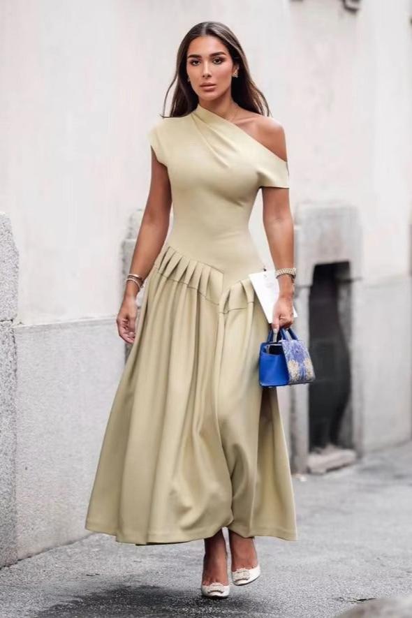 Brit & Boho™️ Ella | Elegant Pleated Long Dress Brit & Boho | Fashion & Boutique